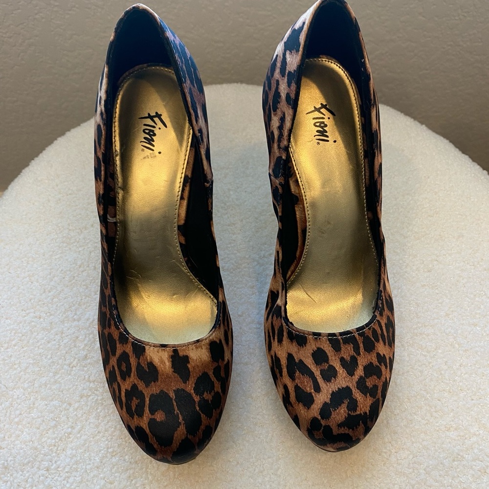 FIONI Leopard Print High Heels - Picture 2 of 9